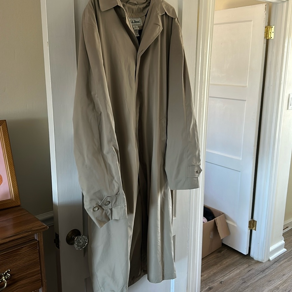 L.L. Bean Trench Coat Men’s XLT